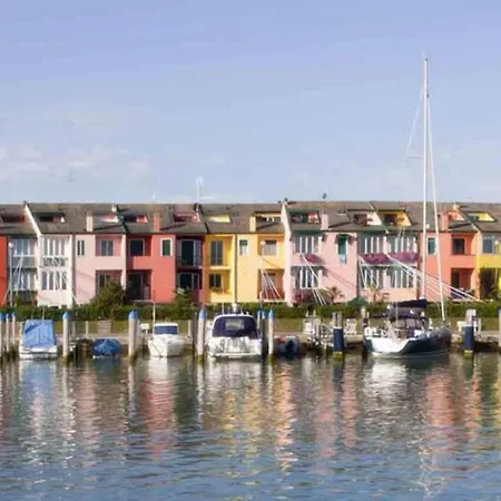Daire Amazing Flat Just 350m From The Sea